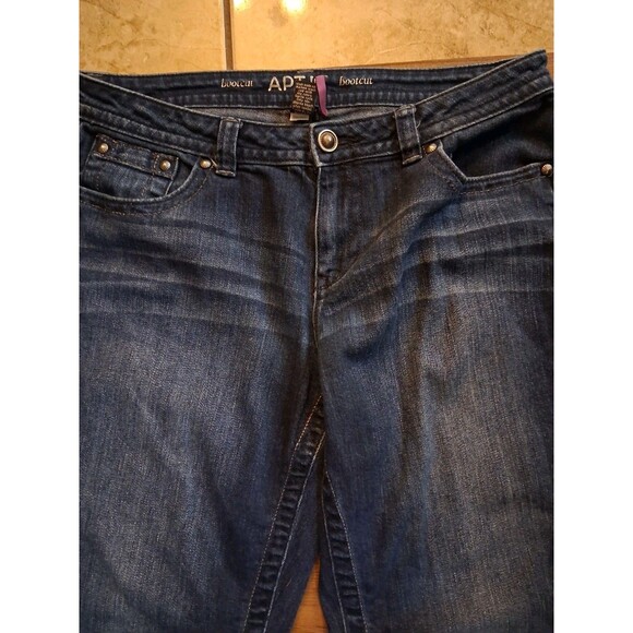 Women's Apt. 9 Curvy Bootcut Jeans Size 10 - Picture 6 of 6